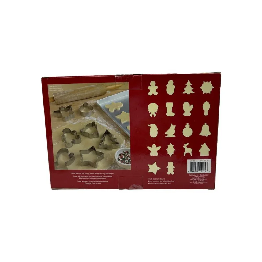 Celebrate It Set of 18‎ Christmas Cookie Cutters Holiday Baking NIB